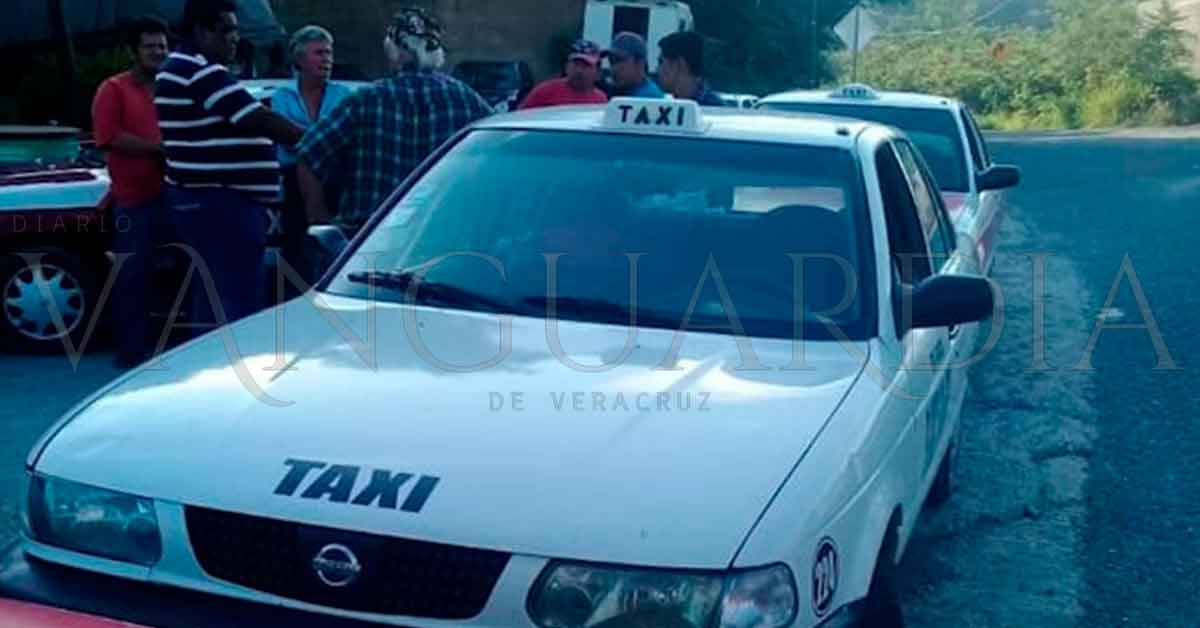 Retienen vehículo en Chalma por circular fuera de horario 